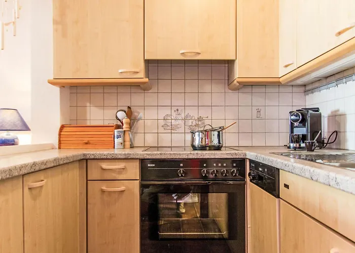 Eden Roc 51 By Interhome アパート ナンダ